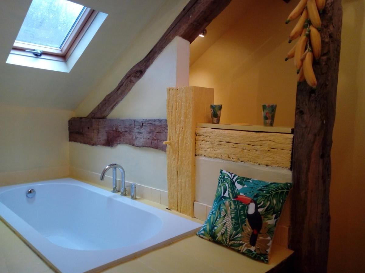 Bed and Breakfast Domaine Du Bourg Salon Экстерьер фото